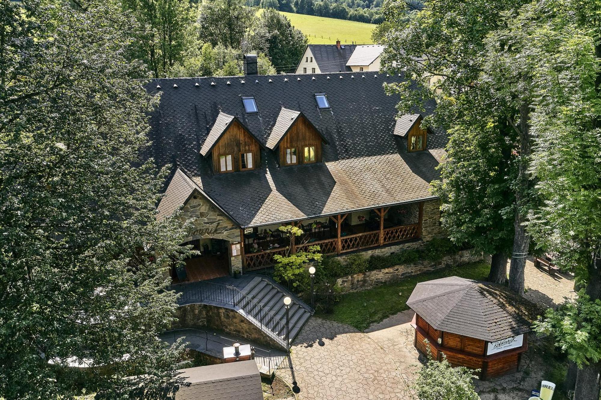 Pension Restaurant Bobrovnik Lipová-lázně Exterior foto