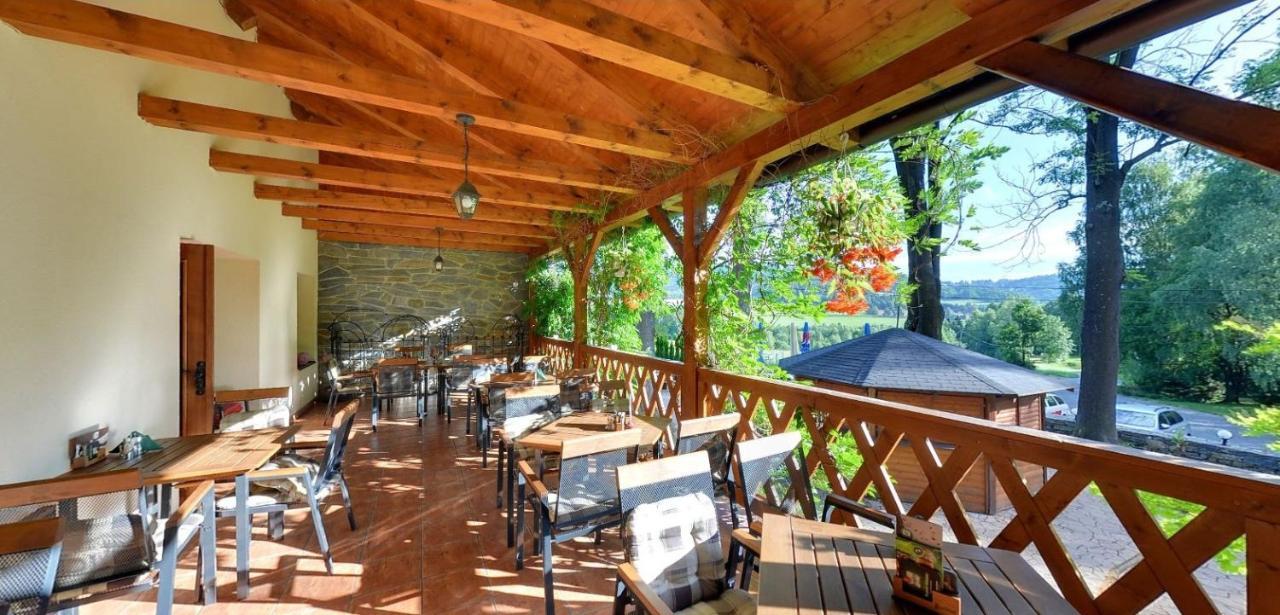 Pension Restaurant Bobrovnik Lipová-lázně Exterior foto